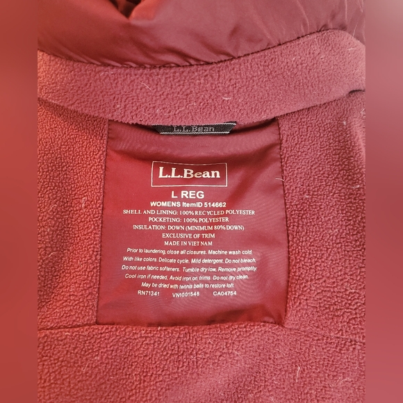 L.L. Bean Women's Black Ski Jacket with Red Lining - Picture 5 of 8